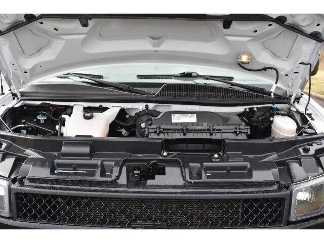 2021 Chevrolet Express 2500