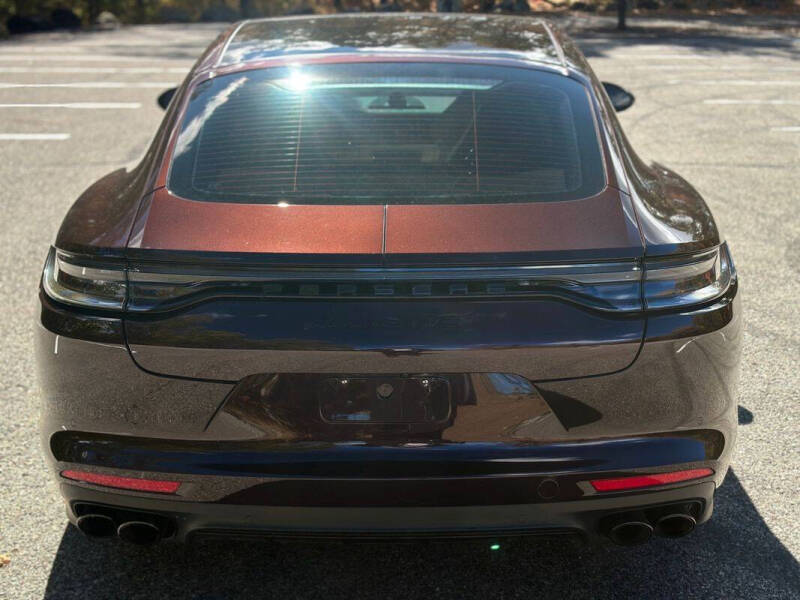 2023 Porsche Panamera GTS