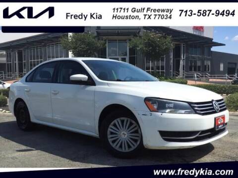 2014 Volkswagen Passat for sale at FREDY USED CAR SALES in Houston TX