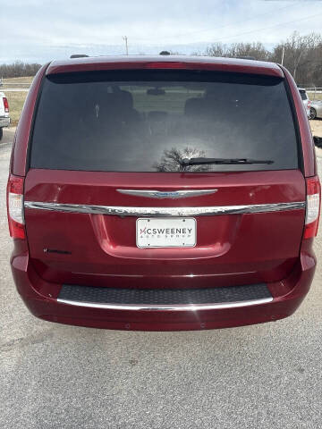 2012 Chrysler Town and Country Touring-L