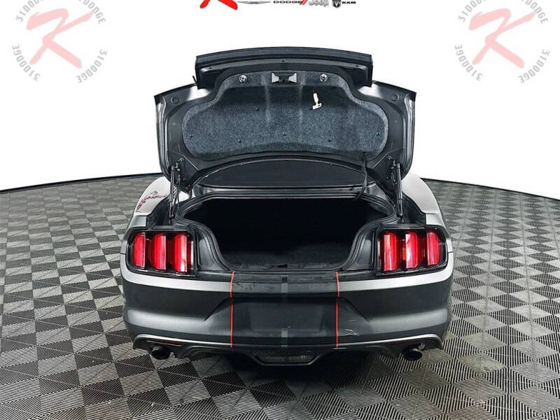 2017 Ford Mustang V6