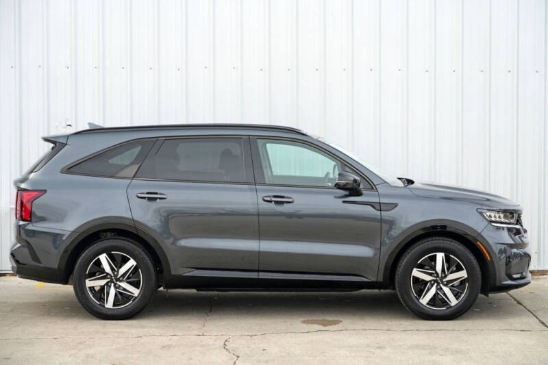 2023 Kia Sorento S