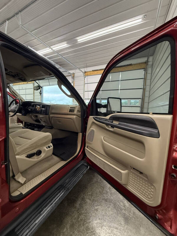 2005 Ford Excursion XLT