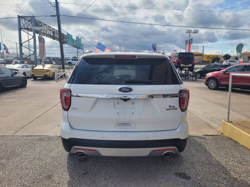 2016 Ford Explorer XLT