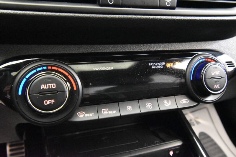 2022 Kia Forte GT Line