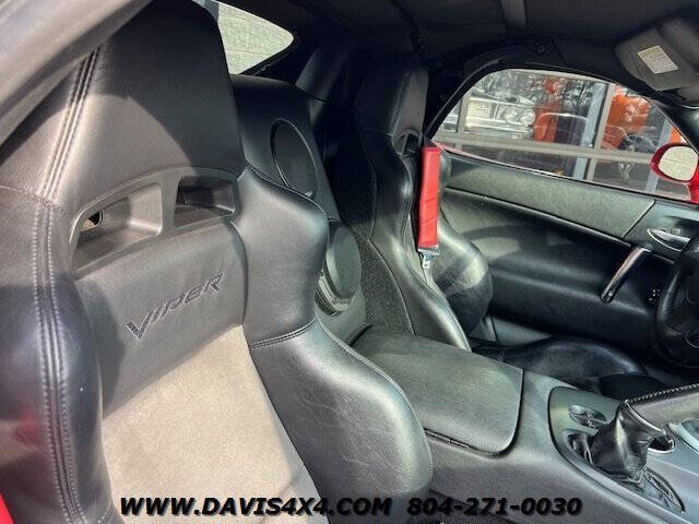 2004 Dodge Viper SRT-10