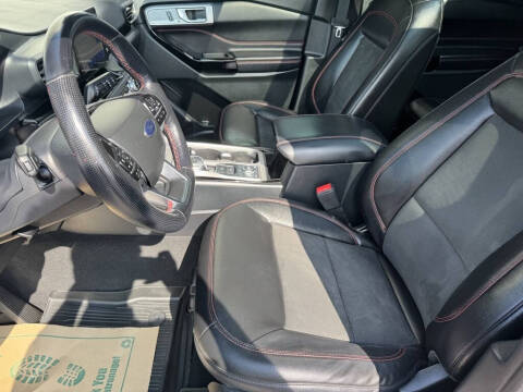 2022 Ford Explorer ST-Line