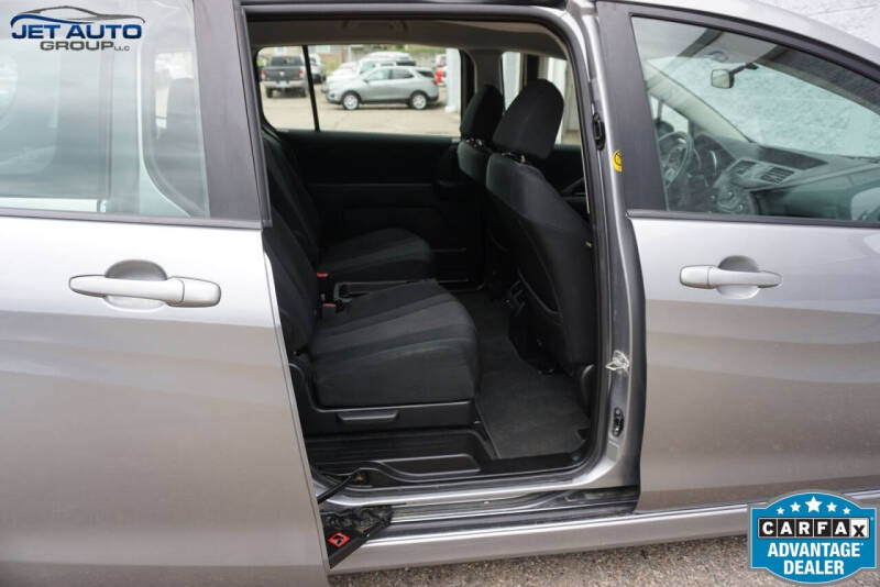 2013 Mazda MAZDA5 Touring