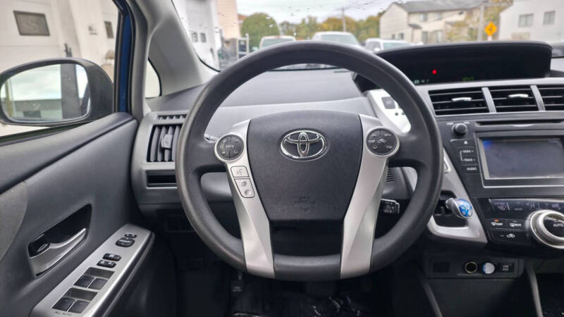 2014 Toyota Prius v
