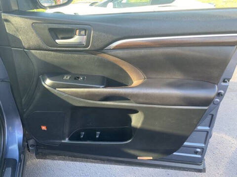 2016 Toyota Highlander