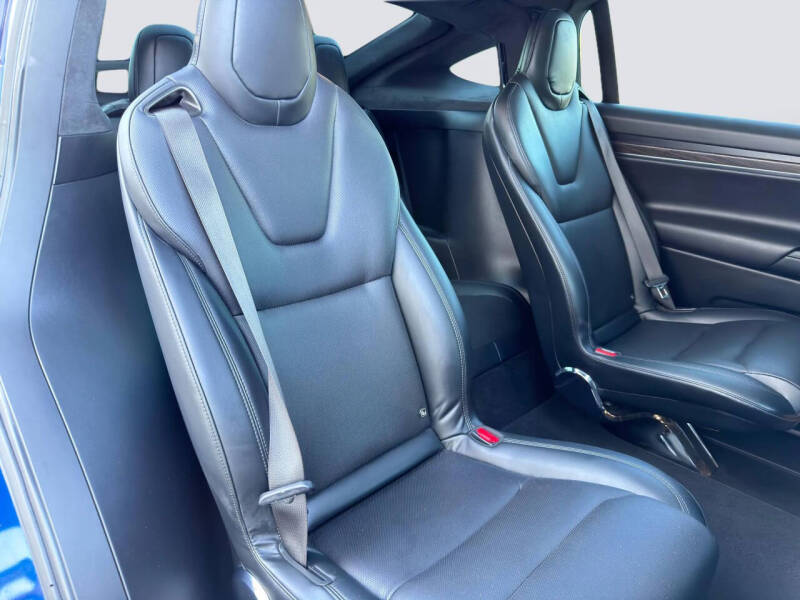 2023 Tesla Model X Standard Range