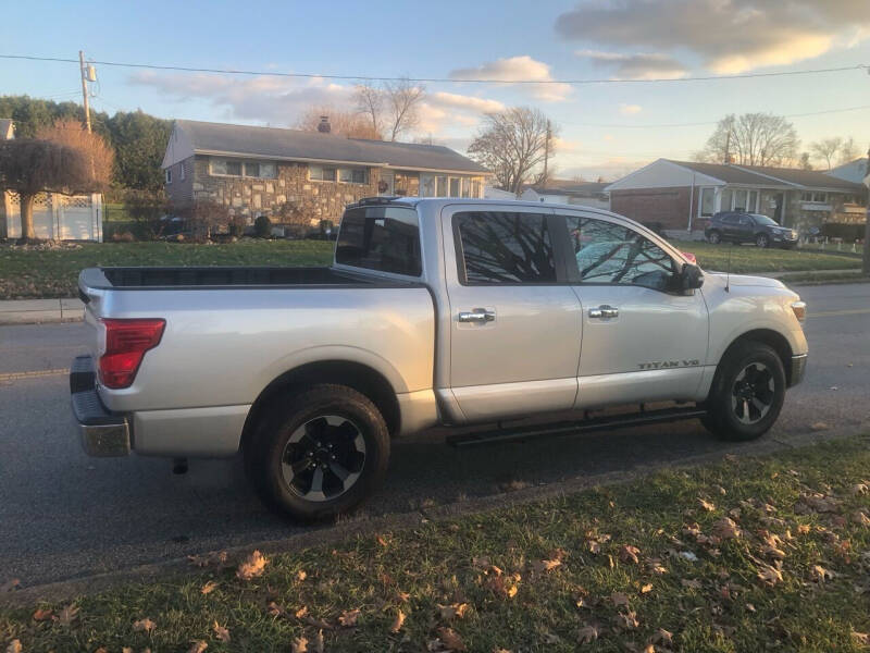 2019 Nissan Titan SV