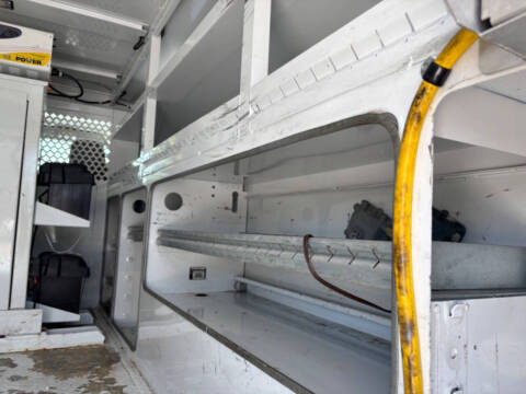 2017 Ford E350 Bucket Van