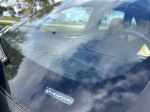 2017 Porsche Cayenne Platinum Edition