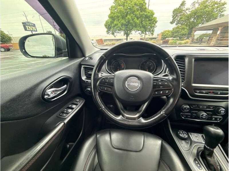 2021 Jeep Cherokee Trailhawk