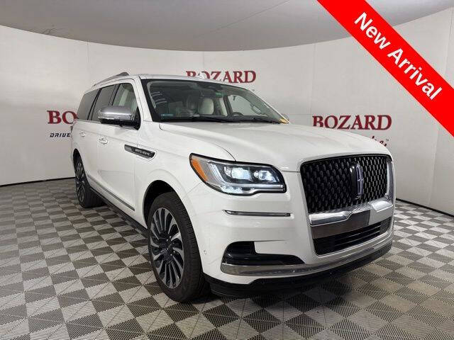 2024 Lincoln Navigator Black Label's photo