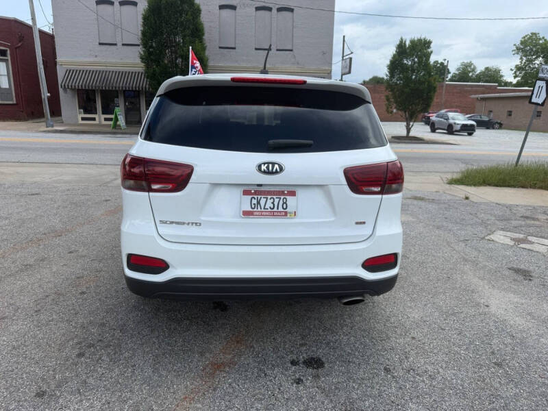 2019 Kia Sorento LX