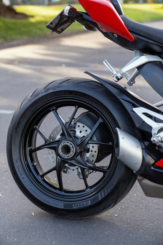 2020 Ducati V2 Superquadro Final Edition