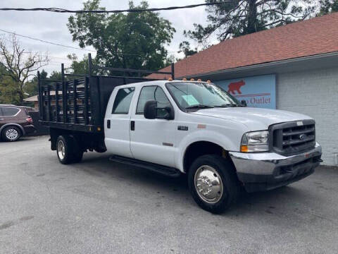 2003 Ford F-550 Super Duty for sale at Oak City Motors in Garner NC