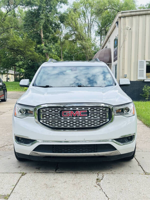 2017 GMC Acadia Denali