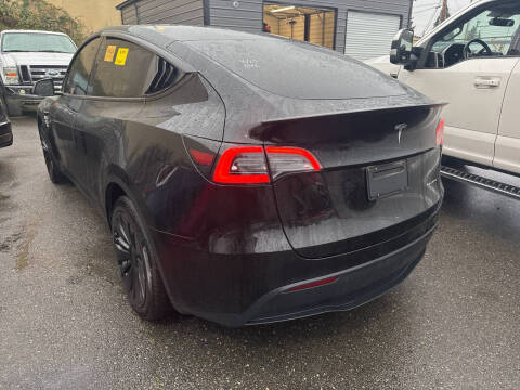 2023 Tesla Model Y Long Range