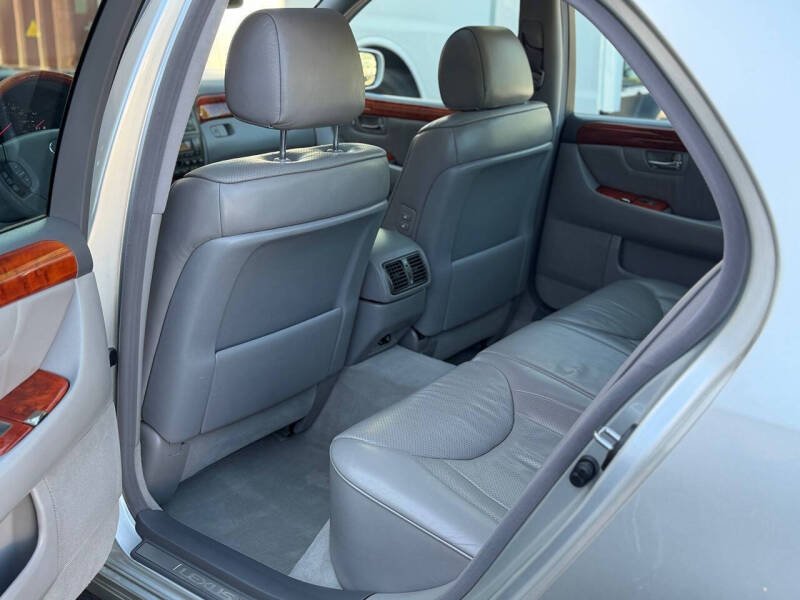 2003 Lexus LS 430