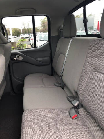 2019 Nissan Frontier SV