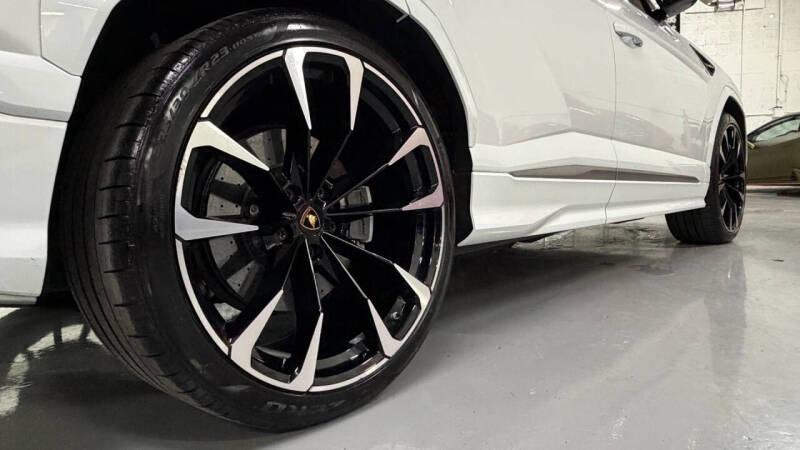 2020 Lamborghini Urus