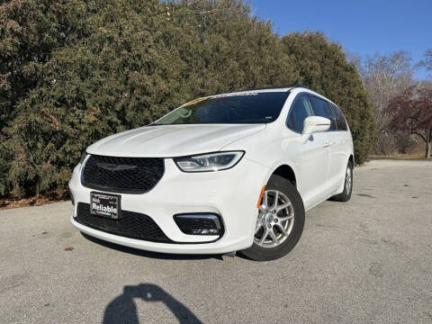 2022 Chrysler Pacifica for sale at RELIABLE AUTOMOBILE SALES, INC in Sturgeon Bay WI