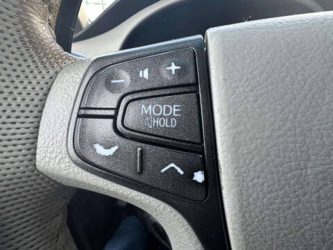 2014 Toyota Sienna SE 8-Passenger