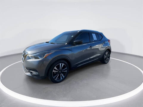 2020 Nissan Kicks SR