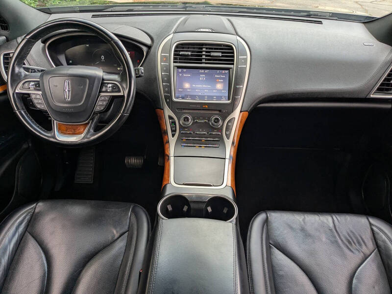 2020 Lincoln Nautilus Reserve