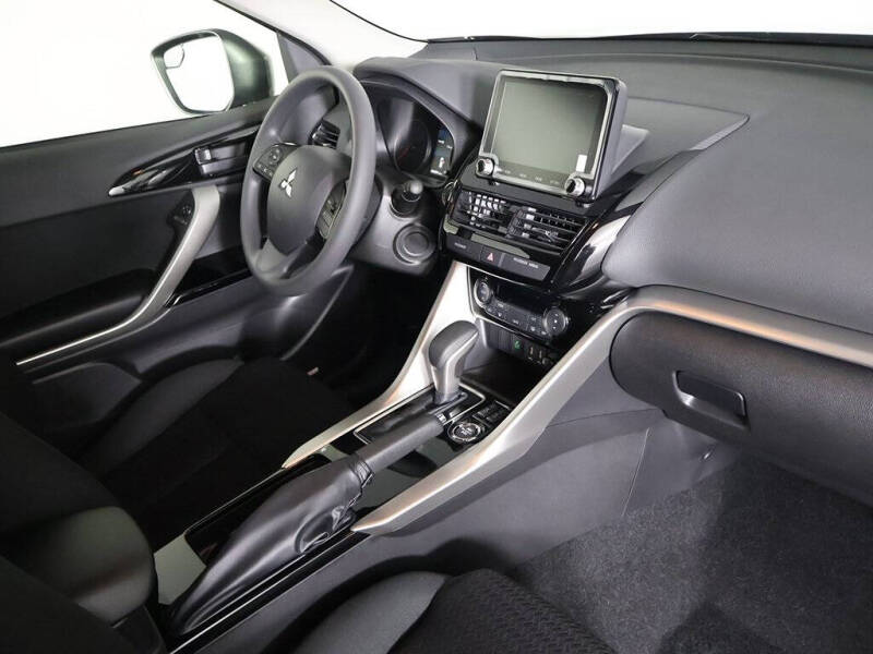 2026 Mitsubishi Eclipse Cross LE