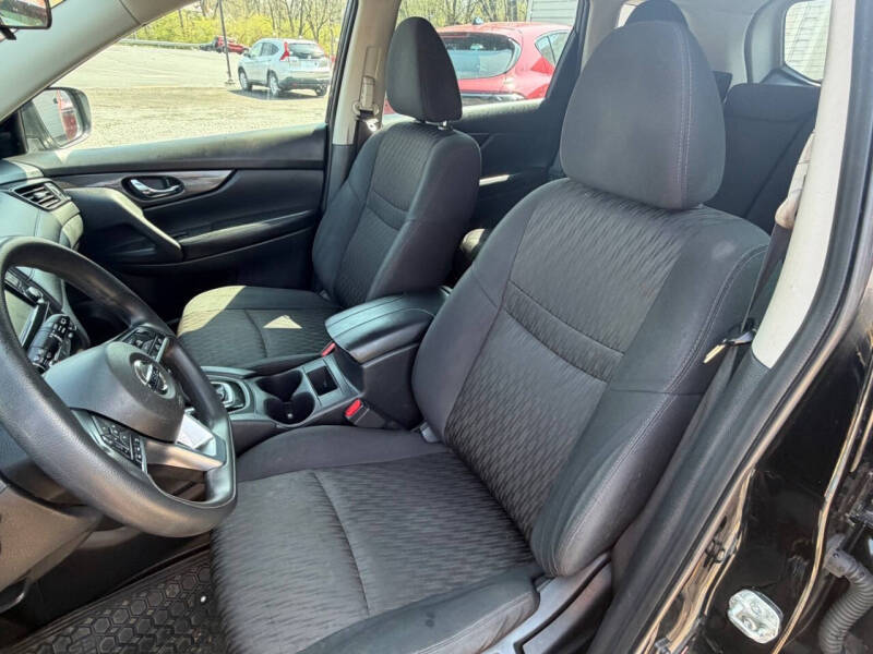 2019 Nissan Rogue S