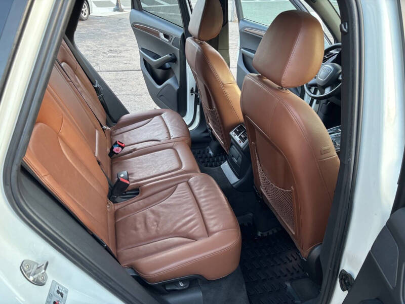 2011 Audi Q5 2.0T quattro Premium Plus