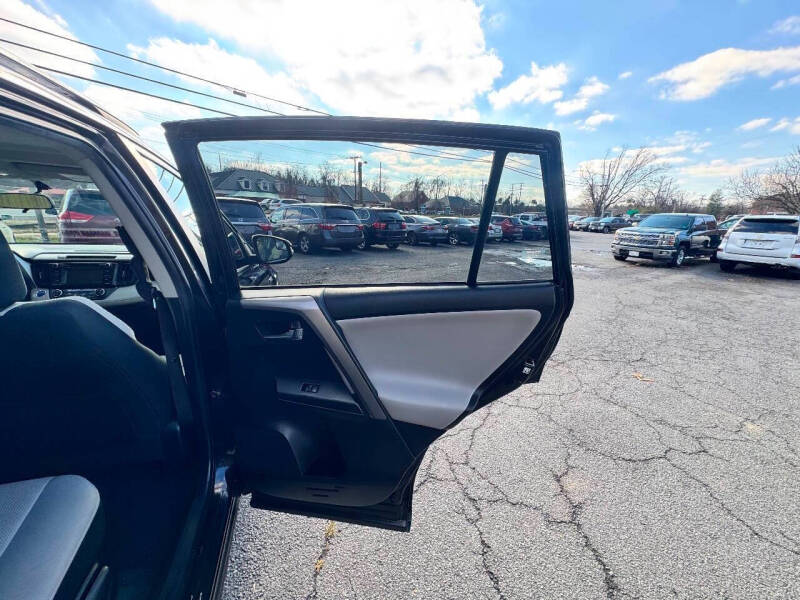 2016 Toyota RAV4 Hybrid XLE