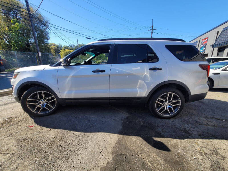 2017 Ford Explorer Sport