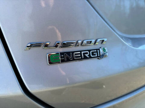 2014 Ford Fusion Energi SE