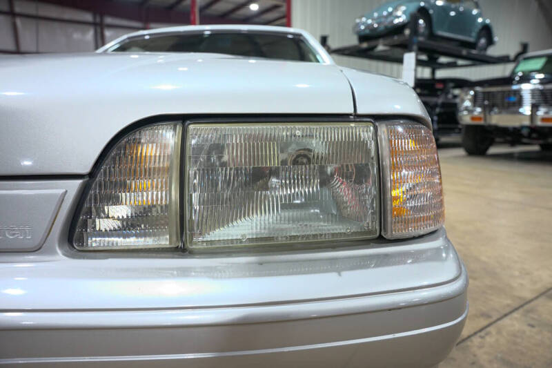 1988 Ford Mustang LX