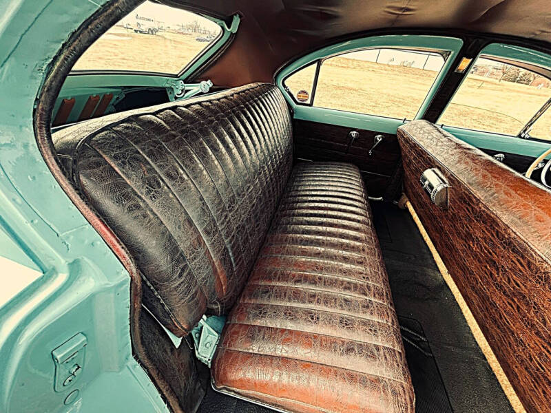 1952 Kaiser TRAVLER