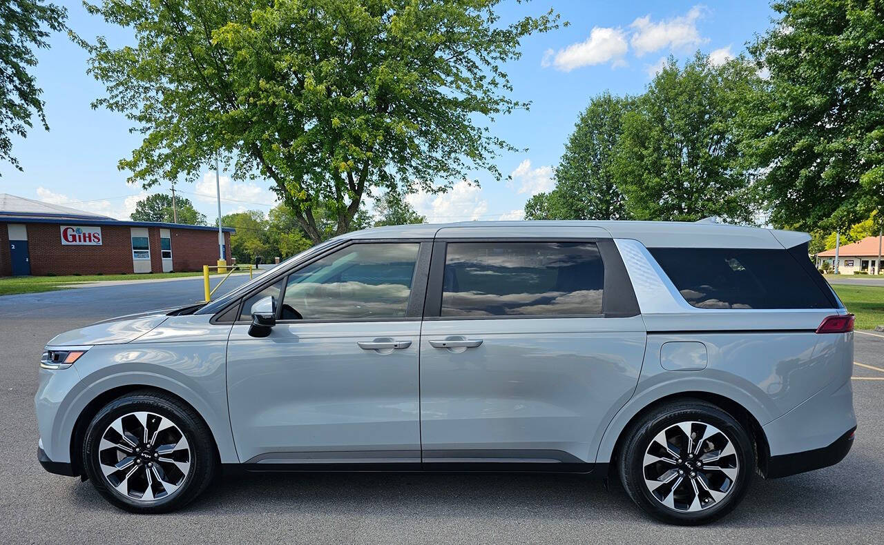 2022 Kia Carnival for sale at KAISER MOTOR CARS.LLC in Bowling Green, KY