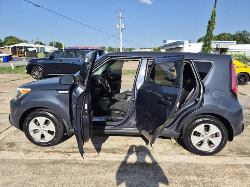 2016 Kia Soul +