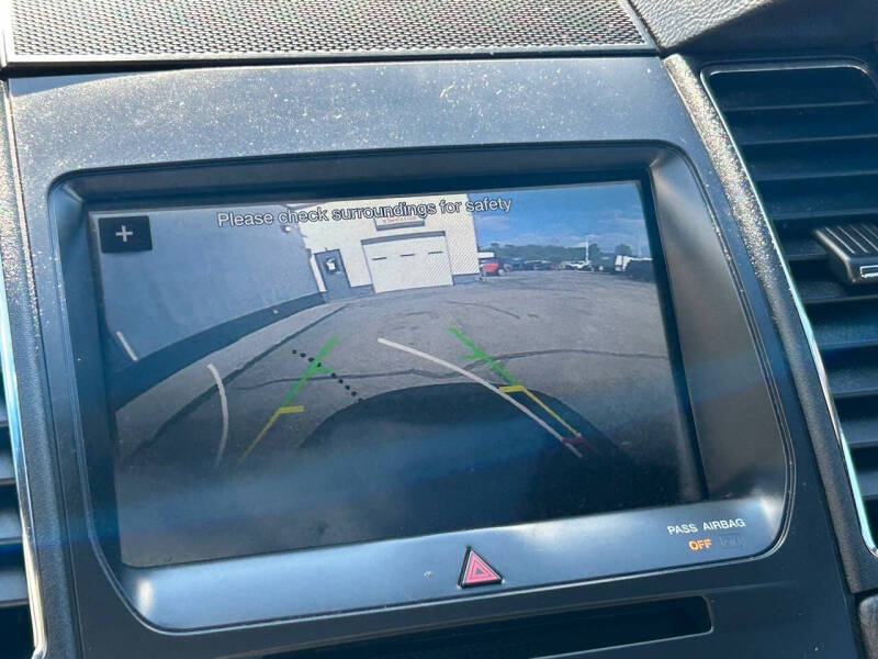 2019 Ford Taurus SEL