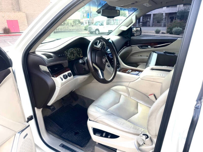 2015 Cadillac Escalade Luxury