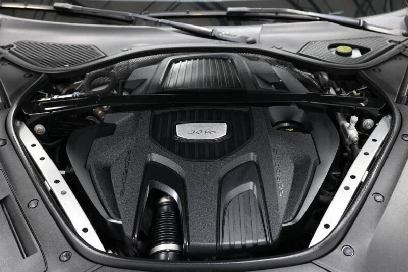 2018 Porsche Panamera