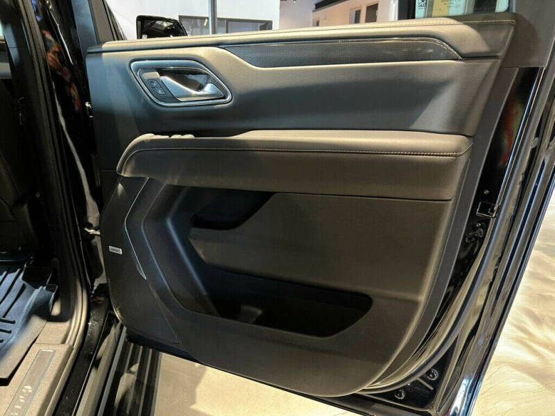 2023 GMC Yukon XL AT4