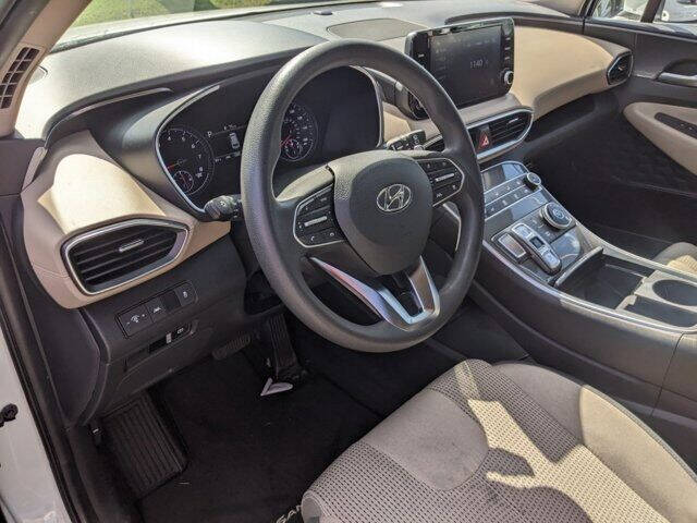 2022 Hyundai Santa Fe SE