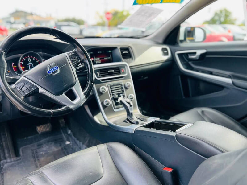 2016 Volvo S60 T5 Drive-E Premier