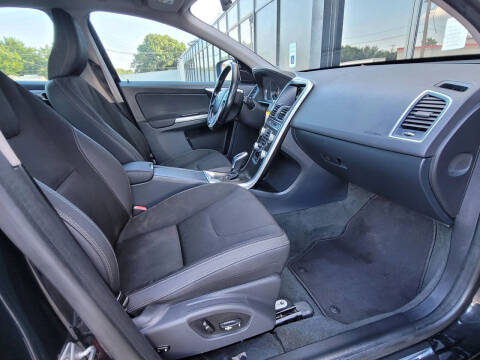 2015 Volvo XC60 T5 Drive-E