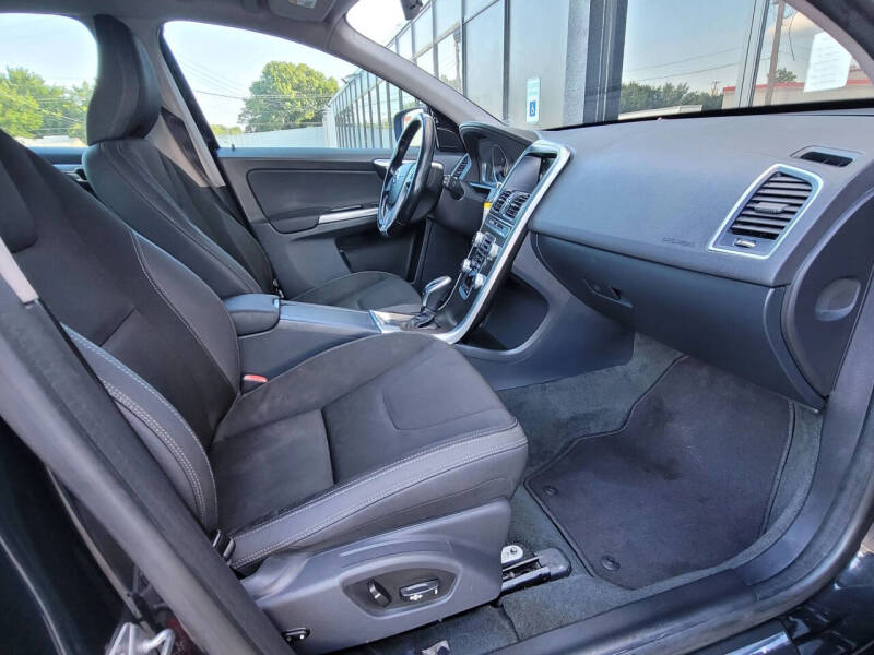 2015 Volvo XC60 T5 Drive-E